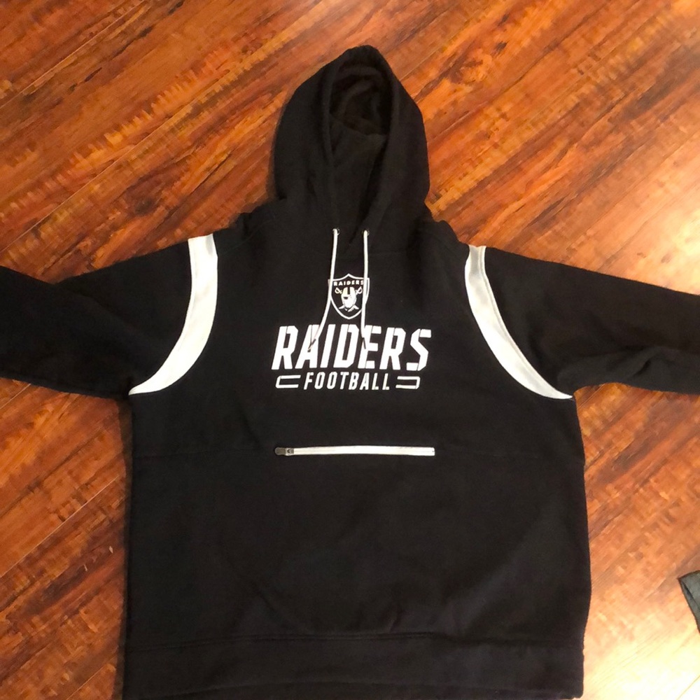 Raiders hoodie. Like new. Worn once